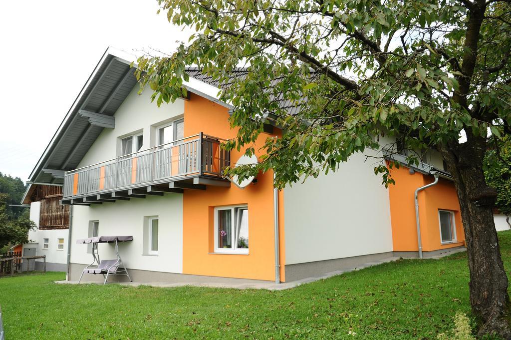 Fruehstueckspension Lach Bed & Breakfast Eberndorf Bagian luar foto