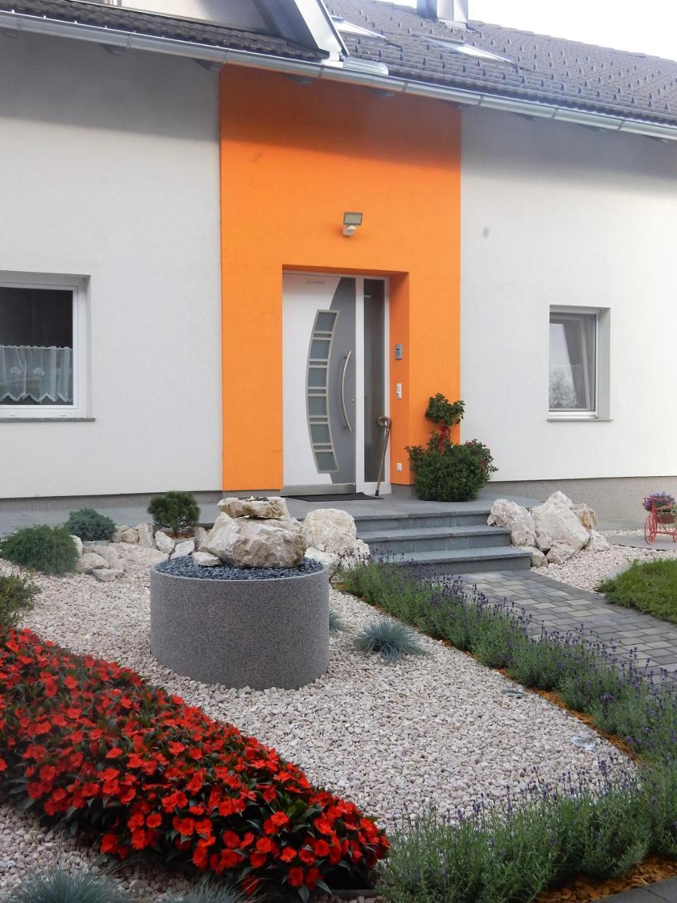 Fruehstueckspension Lach Bed & Breakfast Eberndorf Bagian luar foto